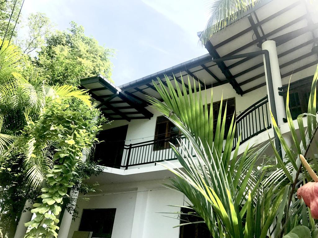 Mount Nature Villa Hikkaduwa Exterior photo